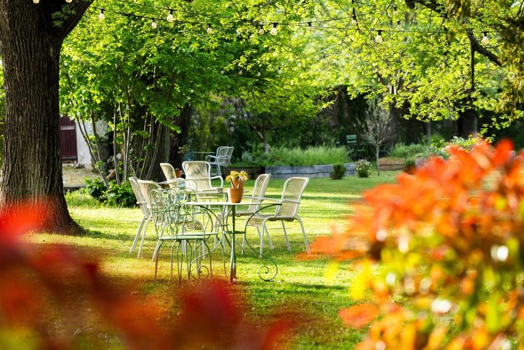 Garden seating under the trees